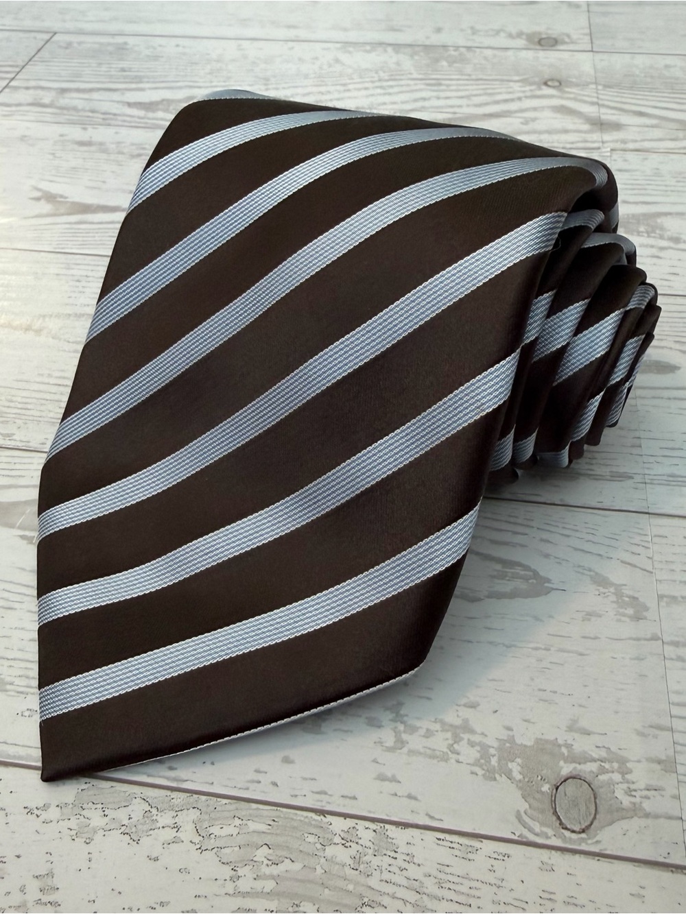 Giorgio Armani, Striped, 100% Silk Necktie Brown Blue